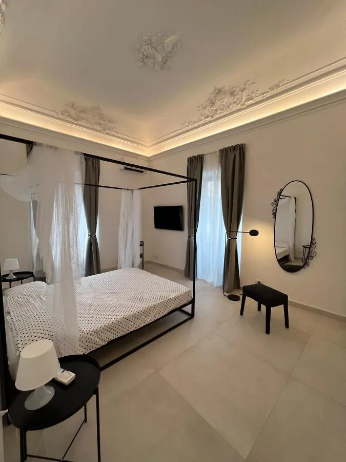 La Maison Del Bell'Antonio - Catania Downtown Apartment