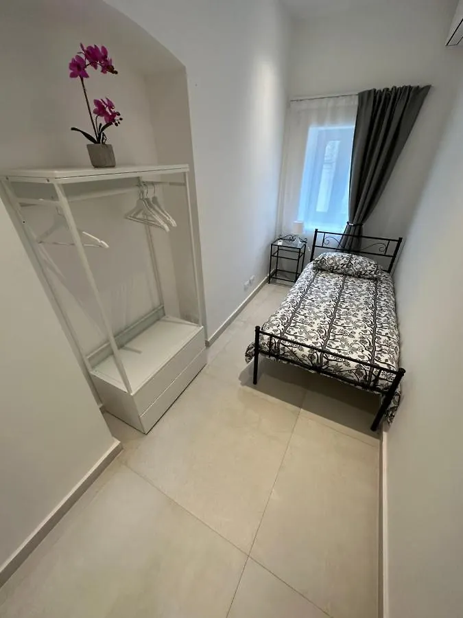 La Maison Del Bell'Antonio - Catania Downtown 0*,  Italy